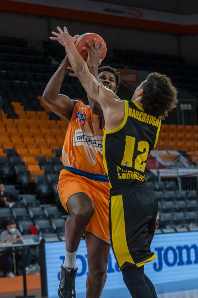 缺席过一段 缺席过一段