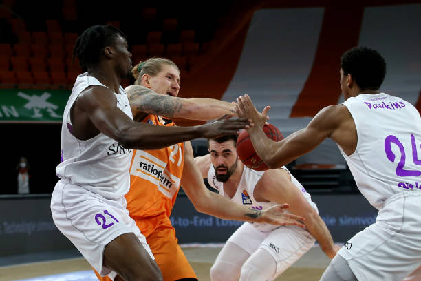 让它在搜索 让它在搜索